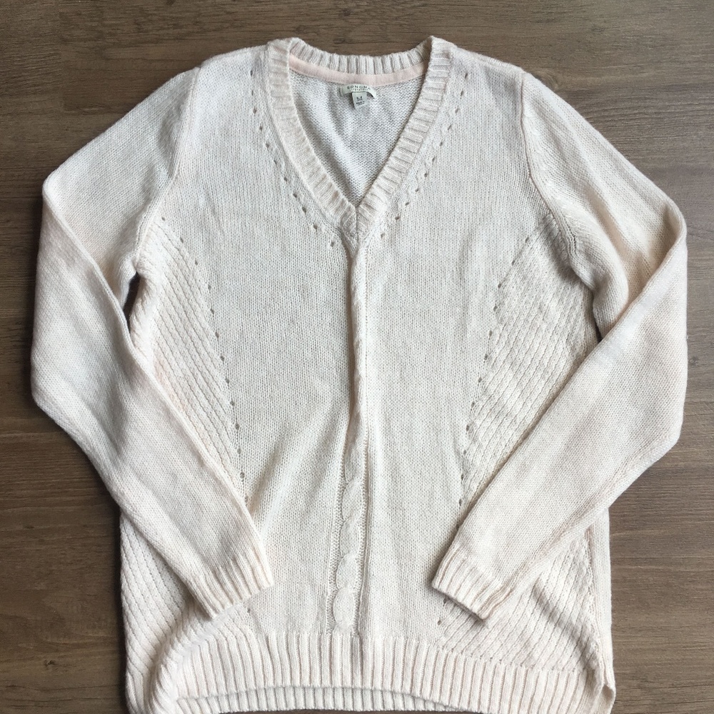 Blush v-neck cable knit sweater